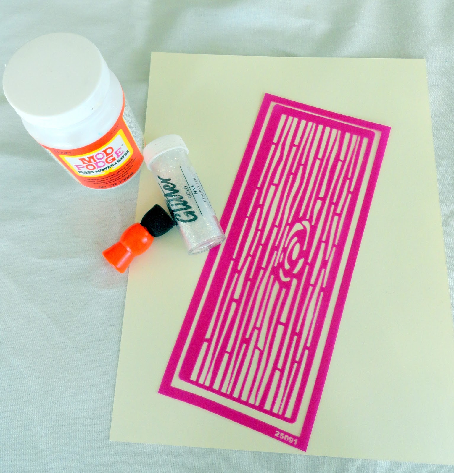 Winter wood grain canvas Using Mod Podge Stencil