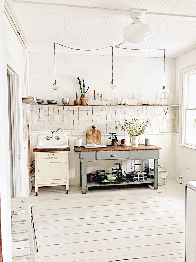 Dreamy Whites This Old Hudson Airbnb Stay and Photoshoot Location in Hudson, New York