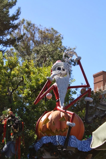 Budget Fairy Tale: Halloweentime at Disneyland 2013
