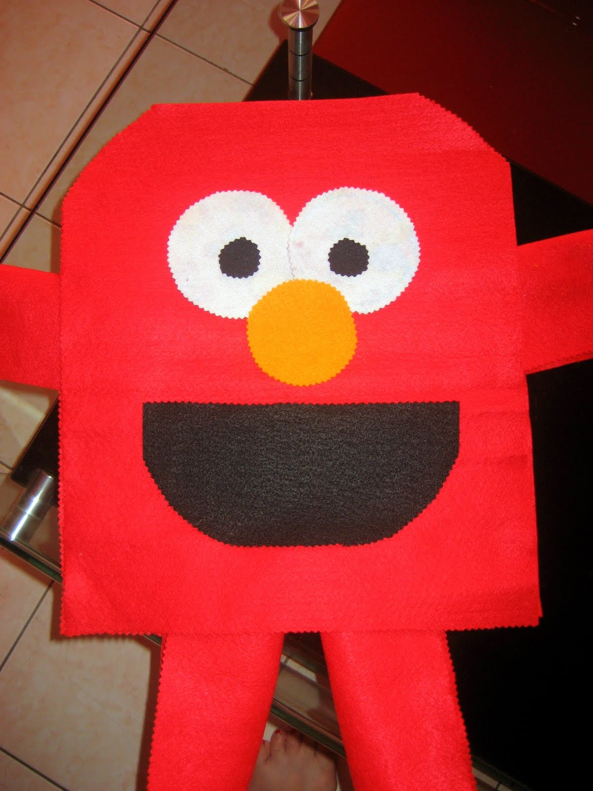 ♥ Sweet Tresa ♥¸¸.•*¨*•: Elmo Huggy Plushie