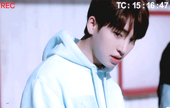 음색+가창력+비주얼 삼박자 다 갖춘 더보이즈 상연 | 인스티즈