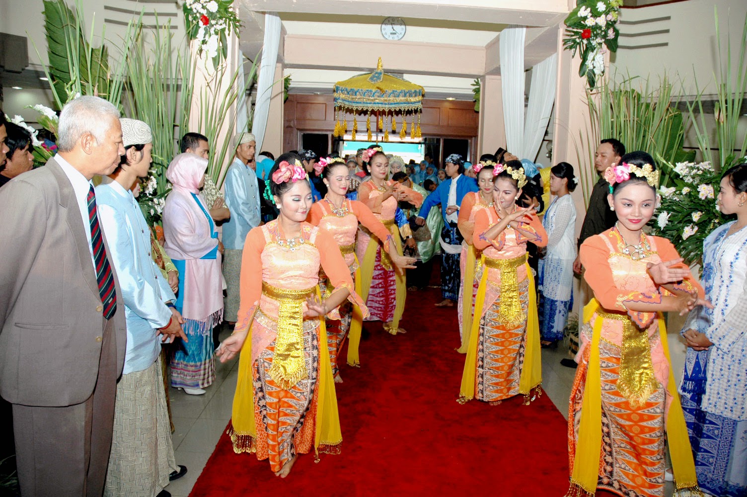 Upacara Pernikahan / Perkawinan Adat Sunda di Bandung