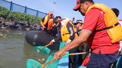 HPSN, Gubernur Olly Angkat Sampah di Muara Jengki