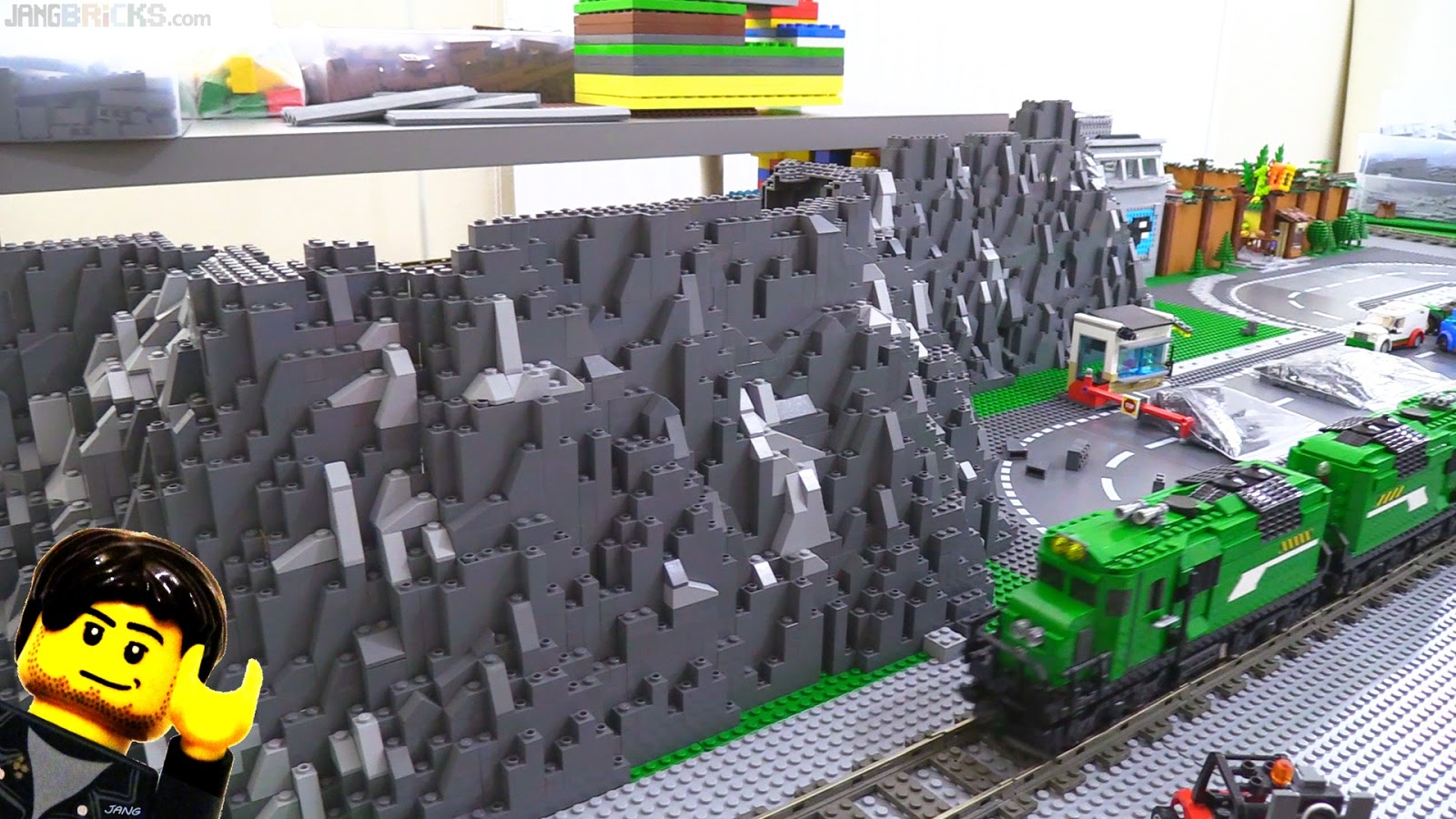 JANGBRiCKS LEGO reviews & MOCs: New Jang New terrain, new train