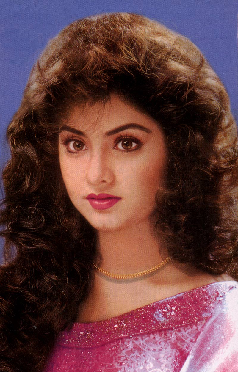 Know All About Celebrities Divya Bharti Biography Wiki Dob Height