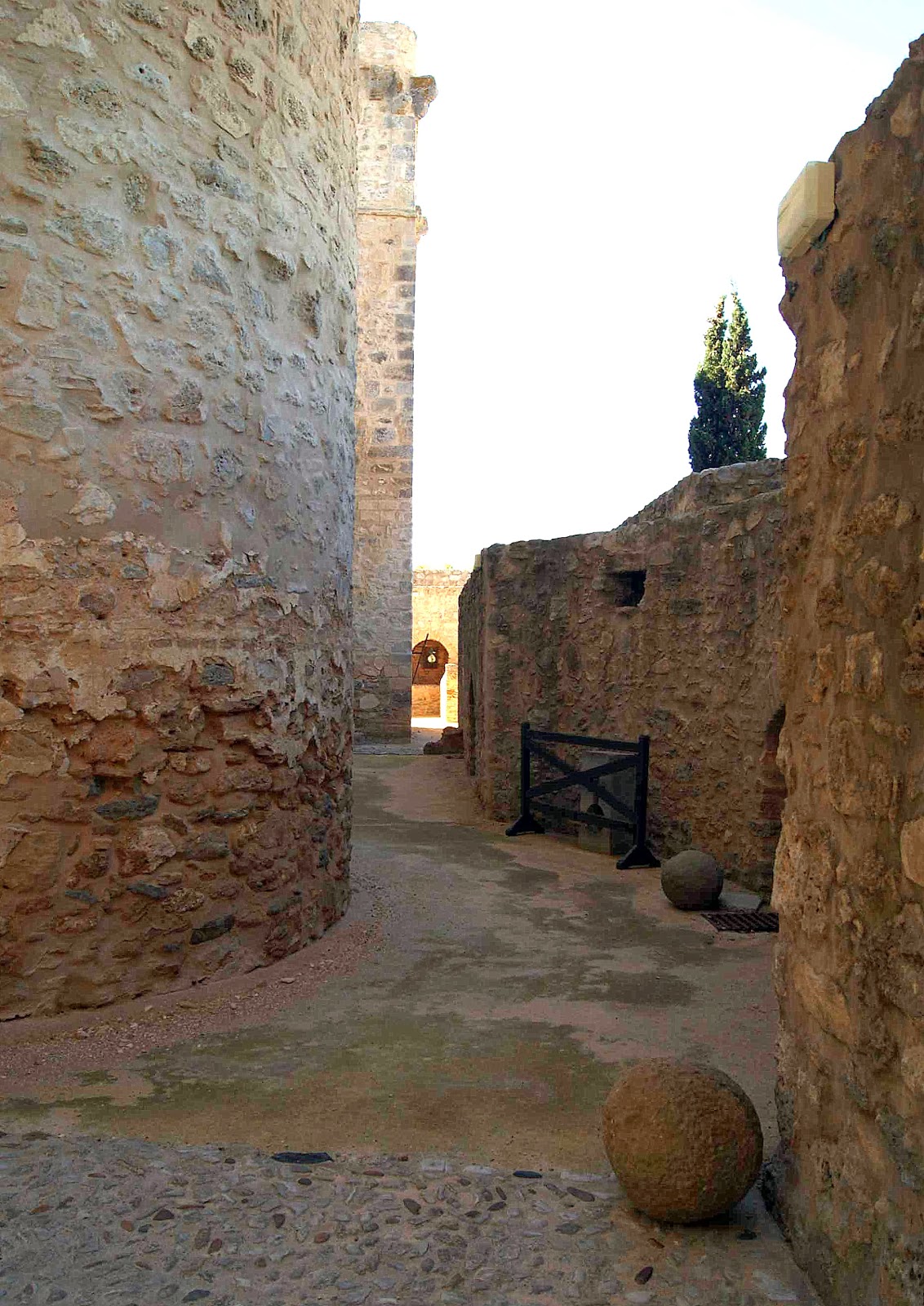 Leyendas de Sevilla: Los fantasmas del castillo de Santiago de Sanlúcar