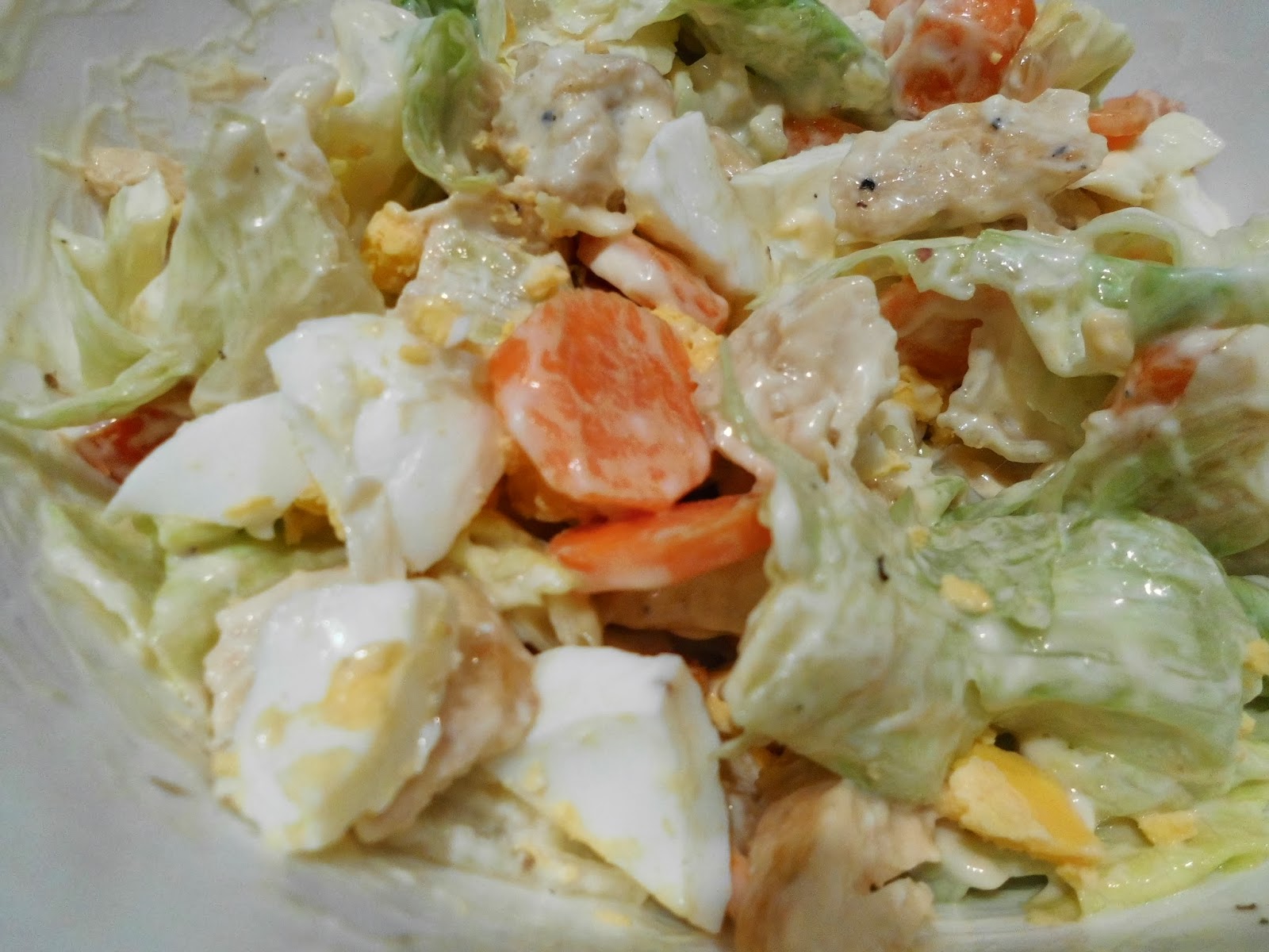 Cocina De Cris: Ensalada de pollo y huevo duro