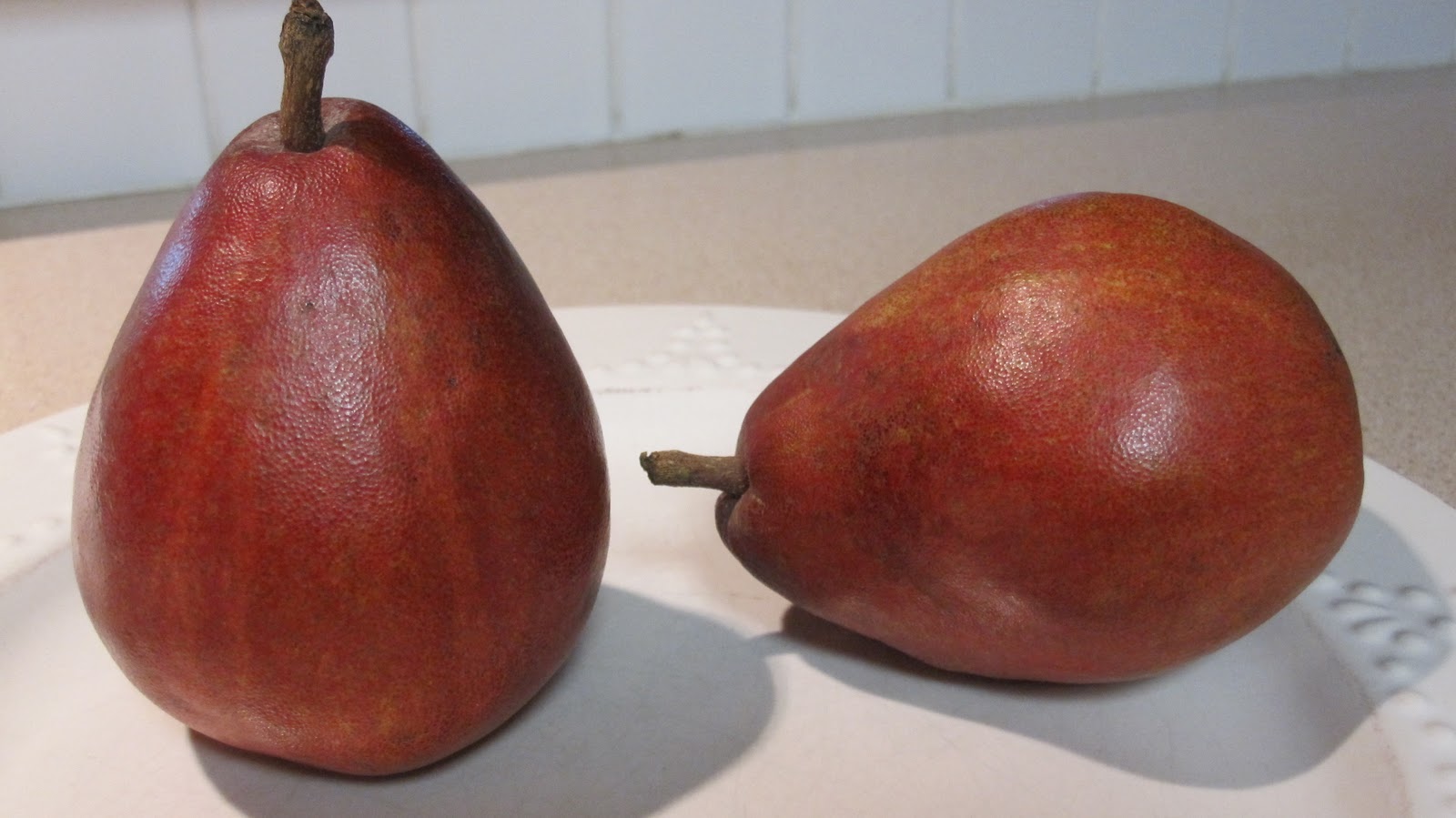 Cannundrums Pears Asian, Korean, Ya, Fragrant, Bartlett, Red Bartlett