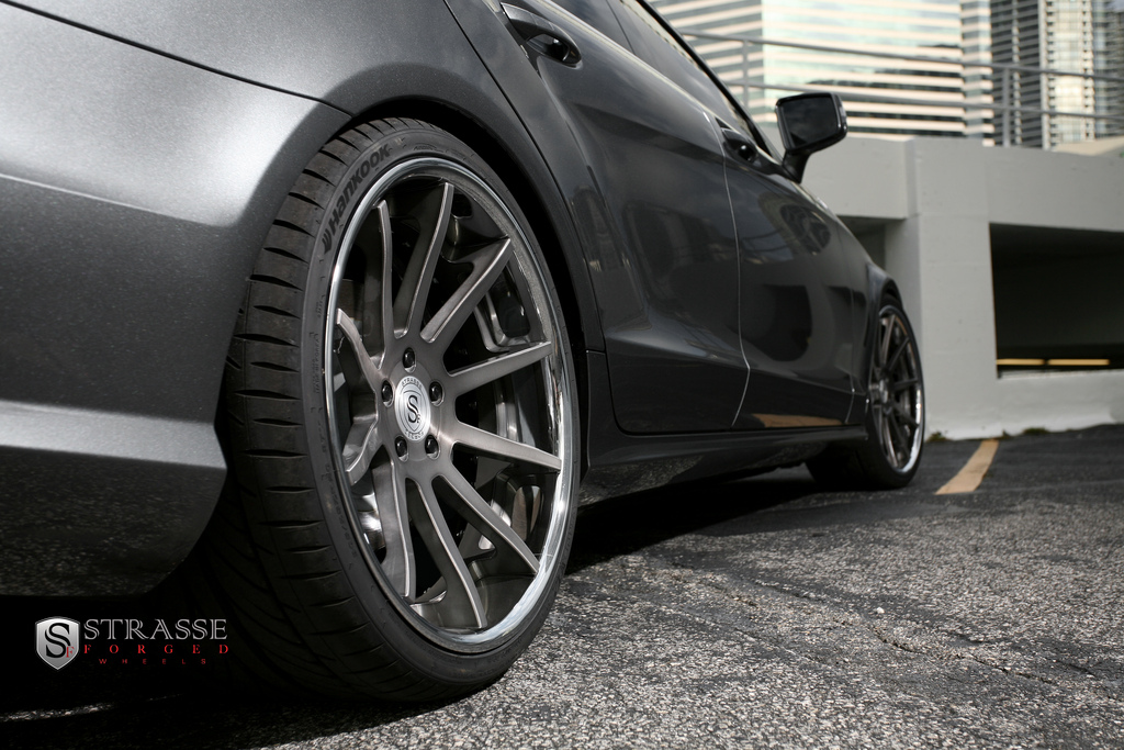 Strasse Forged Wheels