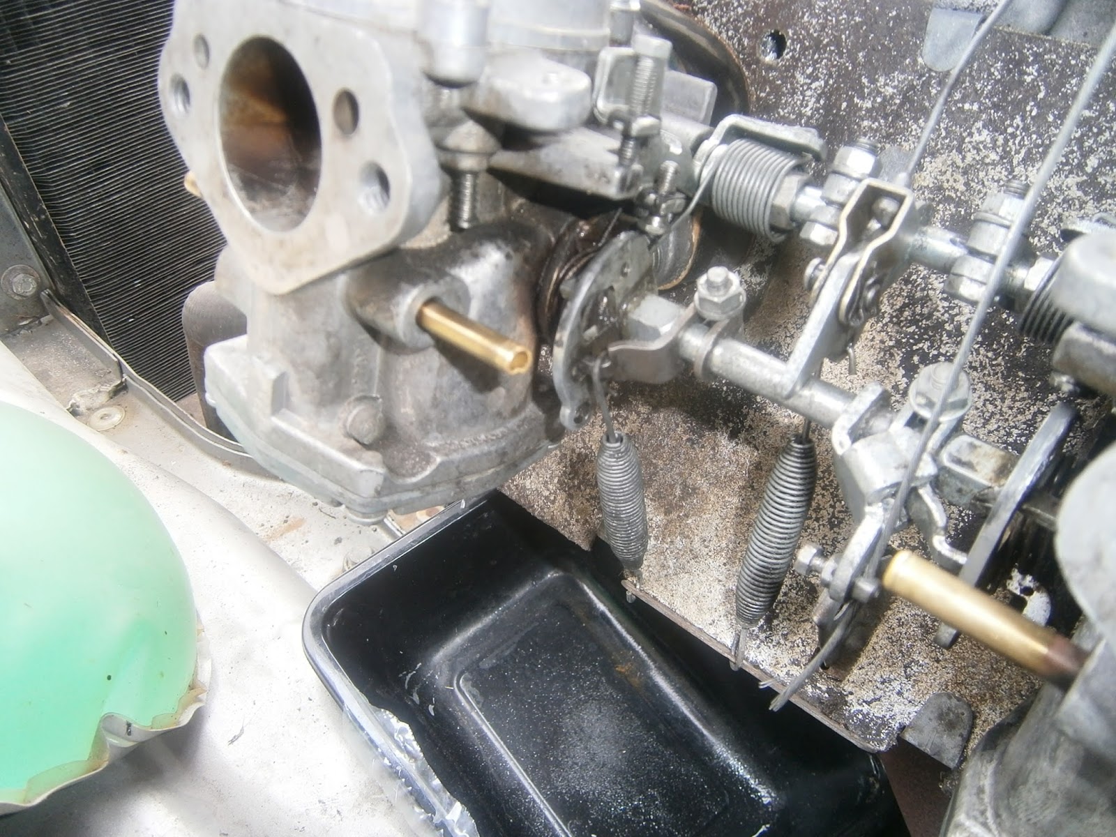 MGB GT Limited Edition Restoration and Maintenance SU Hif4 Carburettor removal, refit setup and