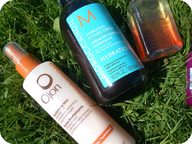 A picture of the MoroccanOil Hydrating Styling Cream