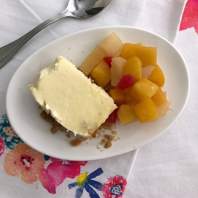 cheesecake with dole fruit