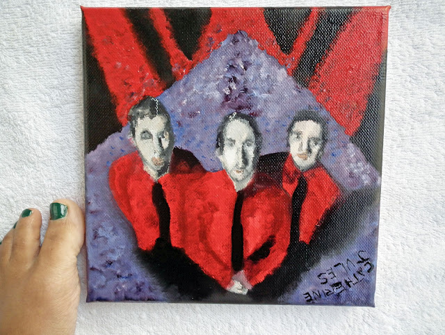 peinture représentant trois hommes dans un décor noir, rouge et violet. Le tout donne une impression de photo des années 80.