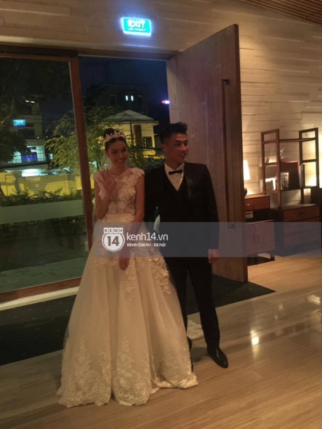 Troi mua, Mac Hong Quan lien tuc nang vay cho Ky Han den cho dai tiec - Anh 7