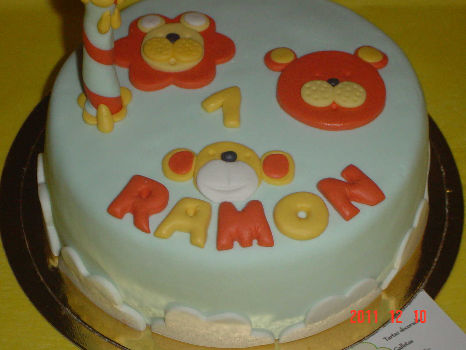 FROG´S CAKES... REPOSTERIA DECORADA, TARTAS FONDANT: TARTA PARA RAMÓN