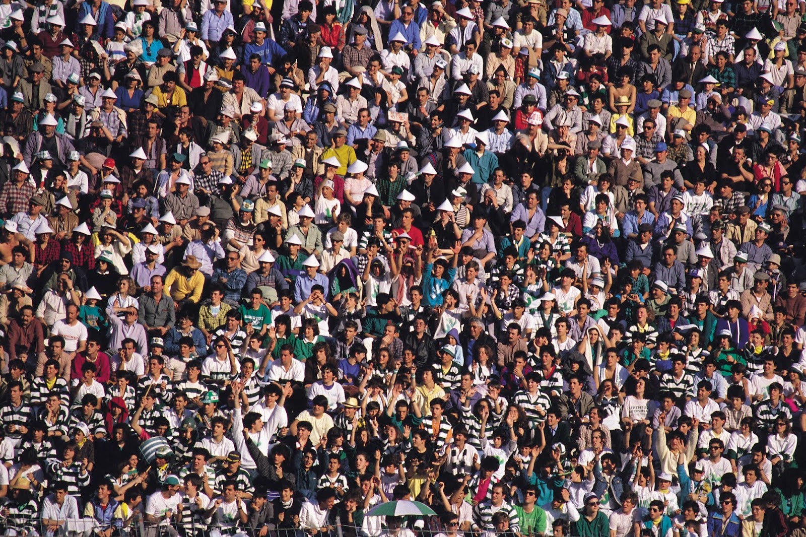 Thousand of people every day. адам драйвер мем. обои на рабочий стол good day. человек составленный из людей. People celebrating victory.