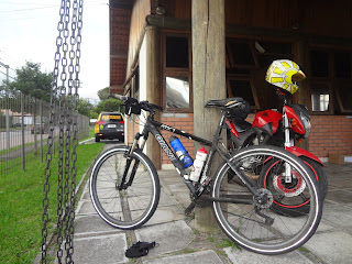 Maria Conchita no poxto da polícia