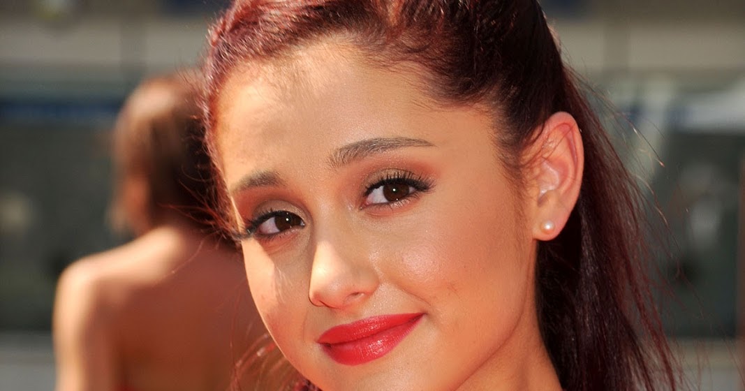 Ariana Grande American Actress, PoP Singer & Dancer | Cute HD Walls