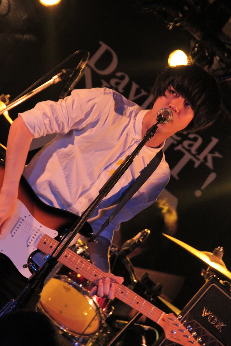 未だ見ぬ明日: caroline rocks vol.01 110711