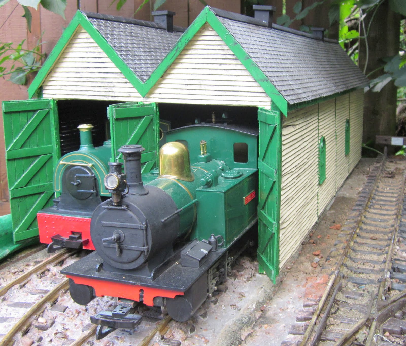 Engine shed from ply and coffee stirrers | G Scale Central