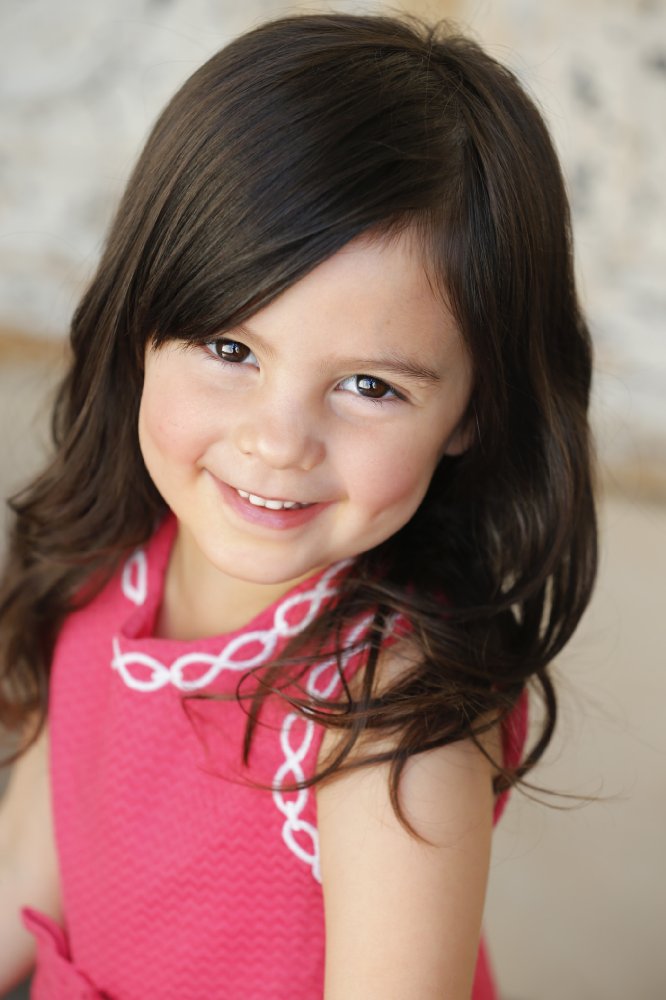 дайан герерро роковой патруль. скай робертс актриса. скай робертс. скай робертс фото. Diane guerrero doom patrol.