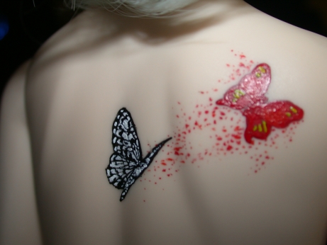 http://2.bp.blogspot.com/-zk4aJYtW1sk/Tgt2uOWuYgI/AAAAAAAAAIg/TJlAtvQqUfY/s1600/butterfly-tattoo-designs-for-girls-1.jpg