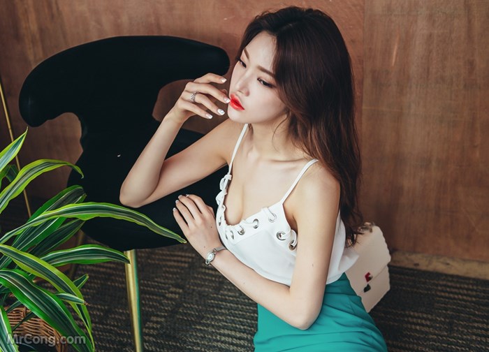 Beautiful Park Jung Yoon in the April 2017 fashion photo album (629 photos) photo 13-6