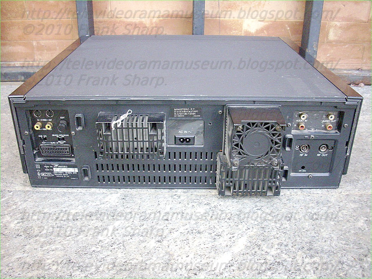 Tele Video Rama Museum !™.: PANASONIC NV-V8000 YEAR 1990.