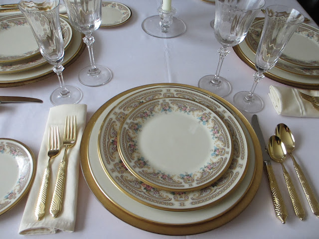 The Welcomed Guest: Lenox Versailles Table