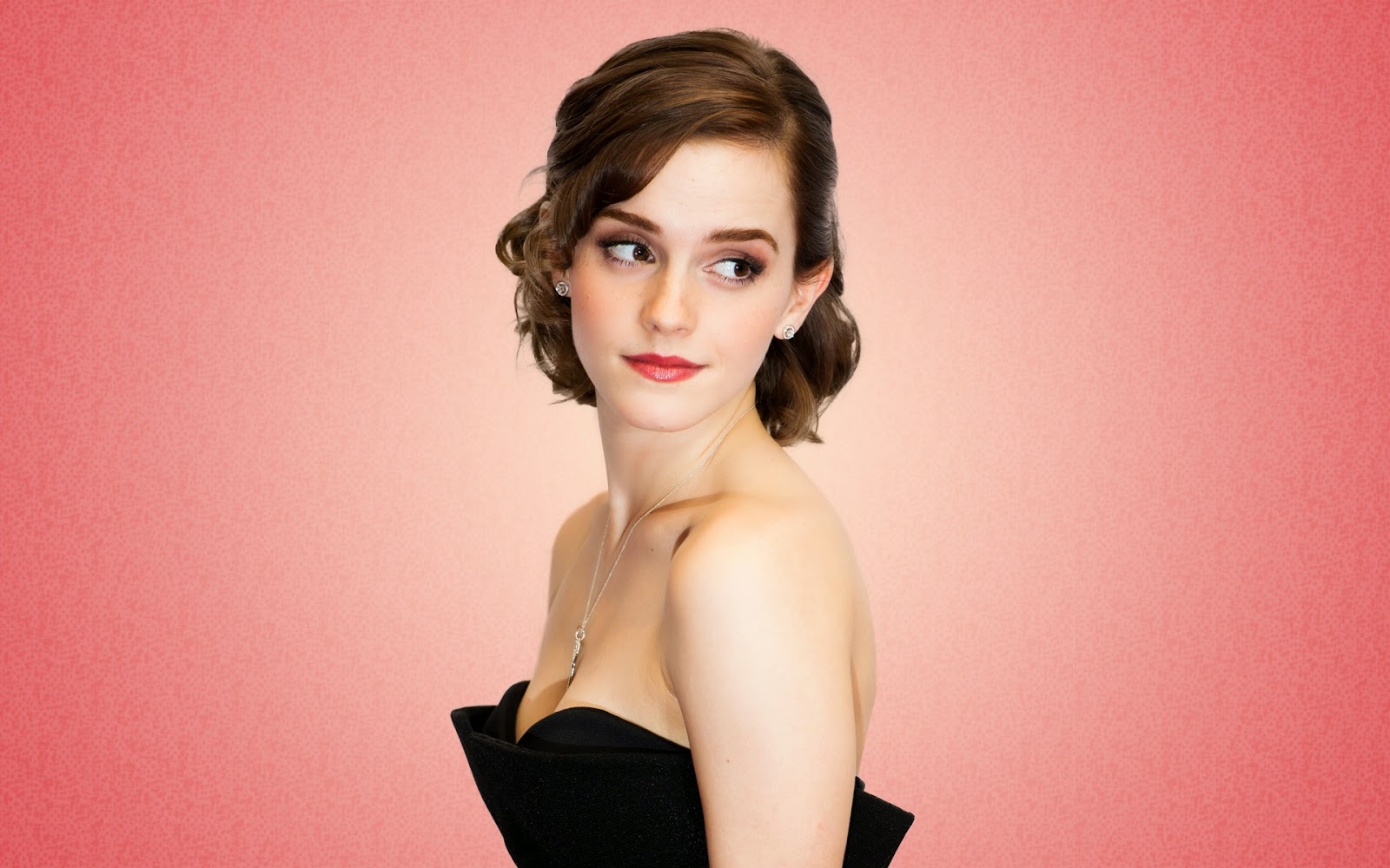 Emma Watson Cast As Belle In New Beauty and The Beast Film photo