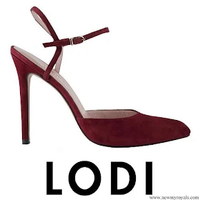 Queen Letizia wore Lodi burgundy suede ankle strap pumps