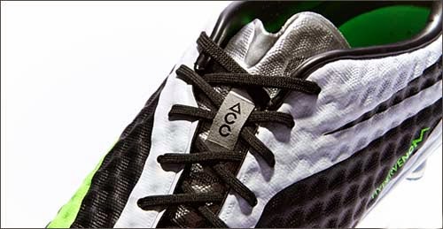 nike hypervenom black and white indoor