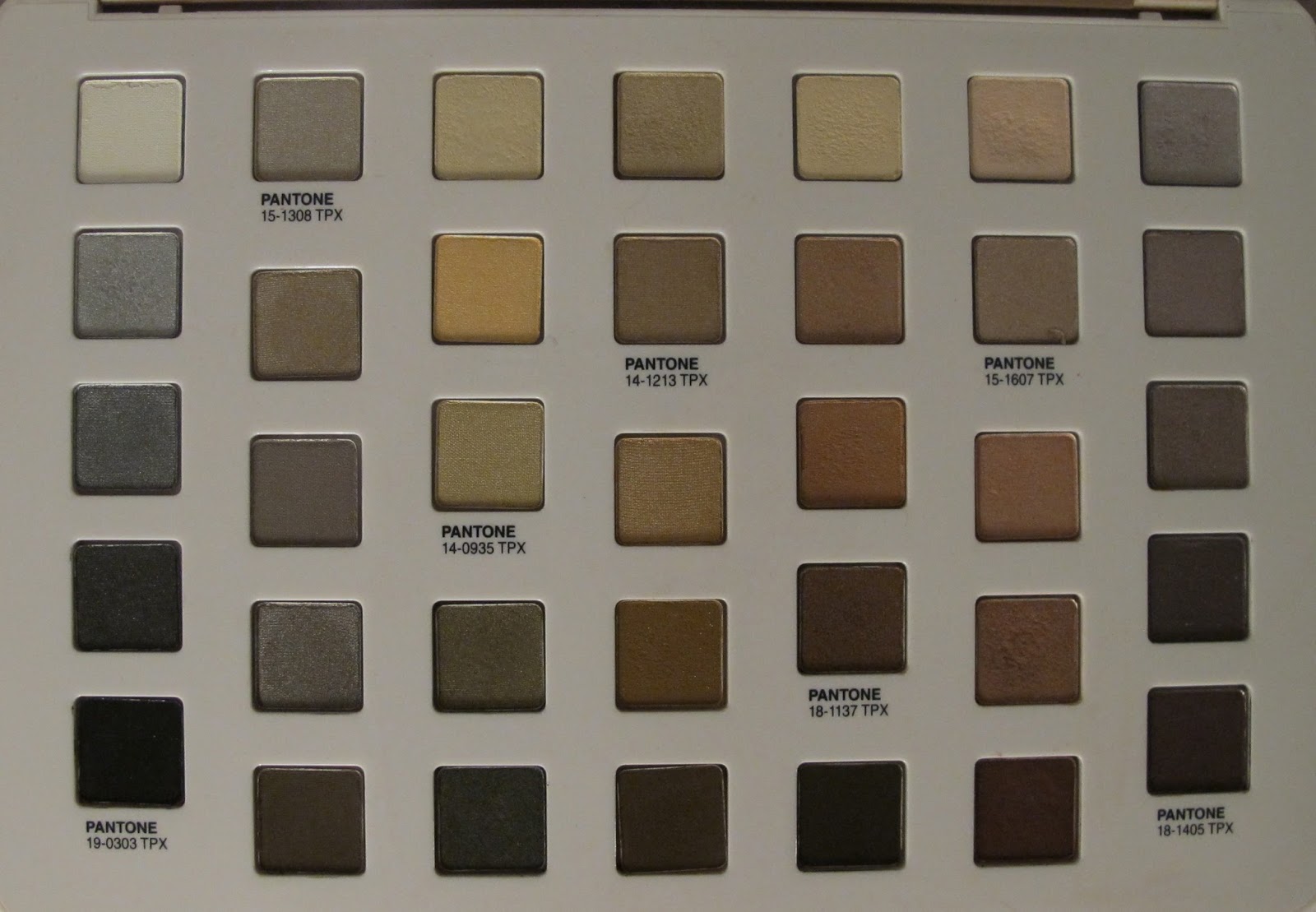 Steph Stud Makeup: Day 3 Sephora + Pantone Universe ... Steph Stud Makeup: Day 3 Sephora + Pantone Universe ...