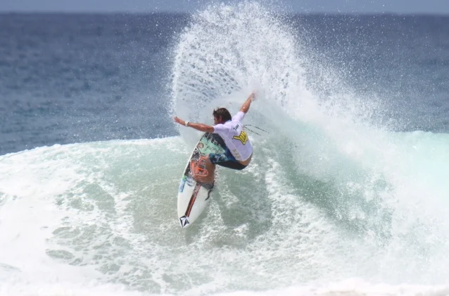 Hang Loose Pro Contest 2011 Fernando de Noronha (Brasil Gony Zubizarreta