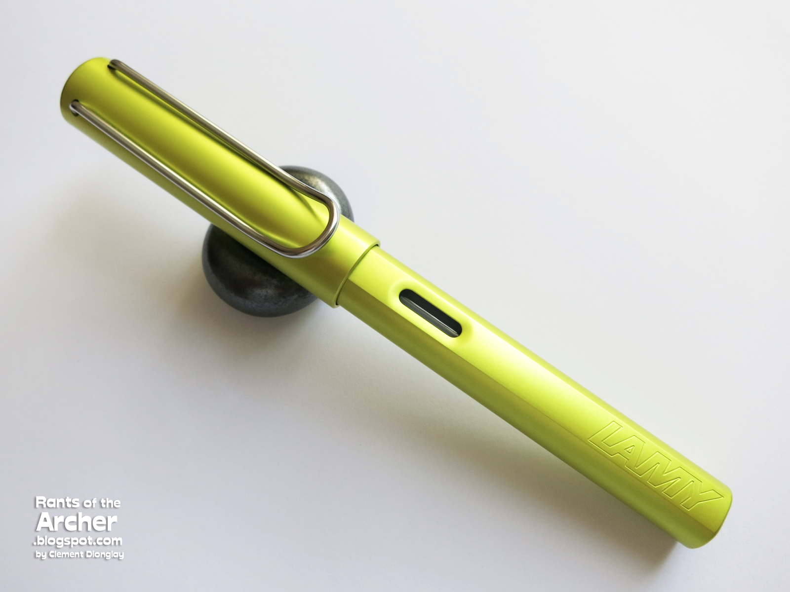 Lamy Al-Star Charged Green Tintenroller – Mine M, Grünes Aluminium-Gehäuse, Ergonomischer Griff