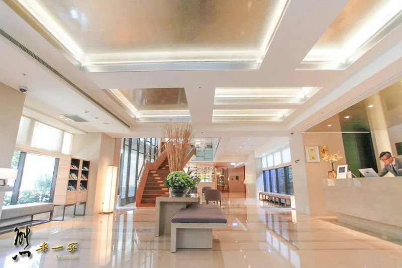 近捷運站飯店住宿|HOTEL COZZI和逸台北民生館|環境餐廳