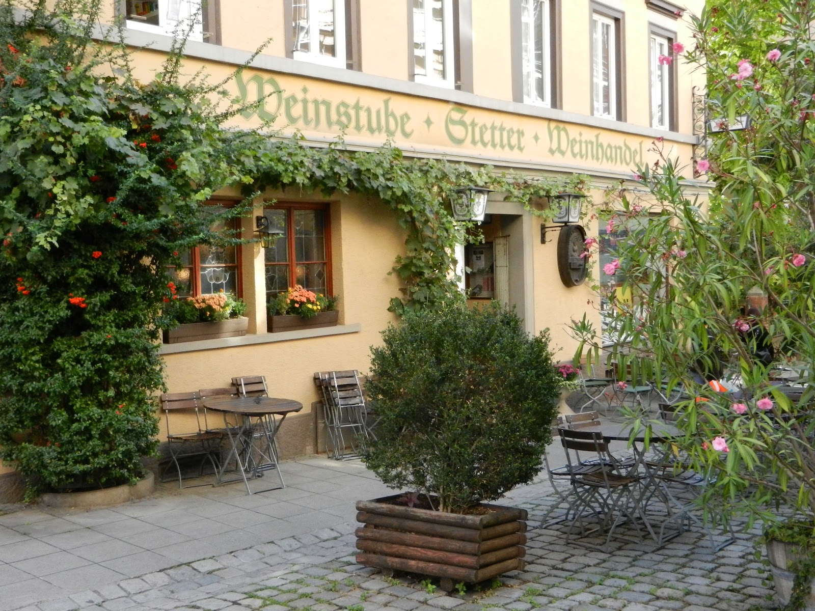 schiller-wine: A “Viertele” of Schillerwein at Weinhaus Stetter in ...