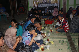 Buka puasa bareng "Ngraketake paseduluran" oleh OMK Don Bosco dan KTM Tegalsari