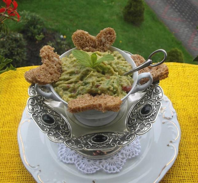My style my cooking my everyday Guacamole z pomidorami i miętą