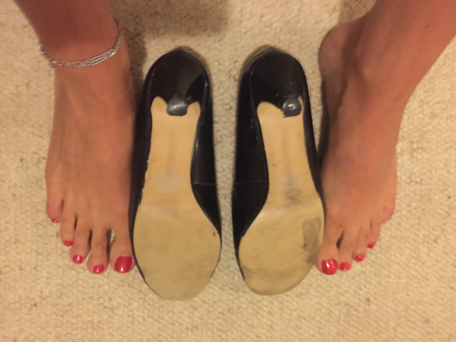 toe cleavage ballet flats