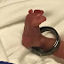 Foto de bebê prematuro com a aliança do pai causa comoção: 'Todo dia é uma luta'