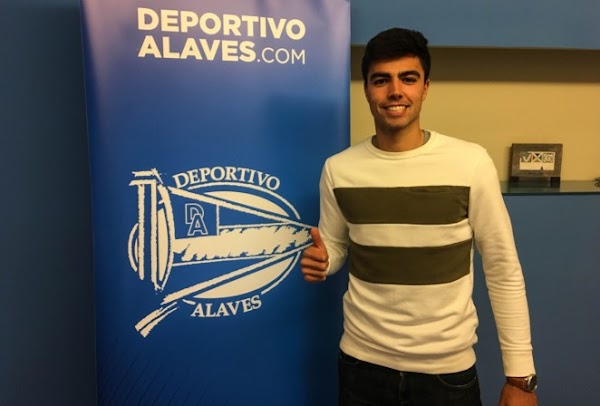 Oficial: El Alavés renueva hasta 2020 a Erik Ruiz