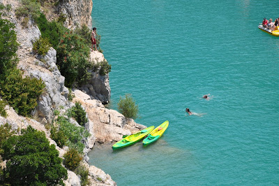 Tourists enjoying Lake Saint Croix