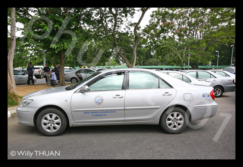 phuket-airport-limousine.jpg