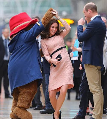 Paddington Dances With The Duchess Of Cambridge Before Coming to #SouthAfrica @SterEnt #Paddington2SA