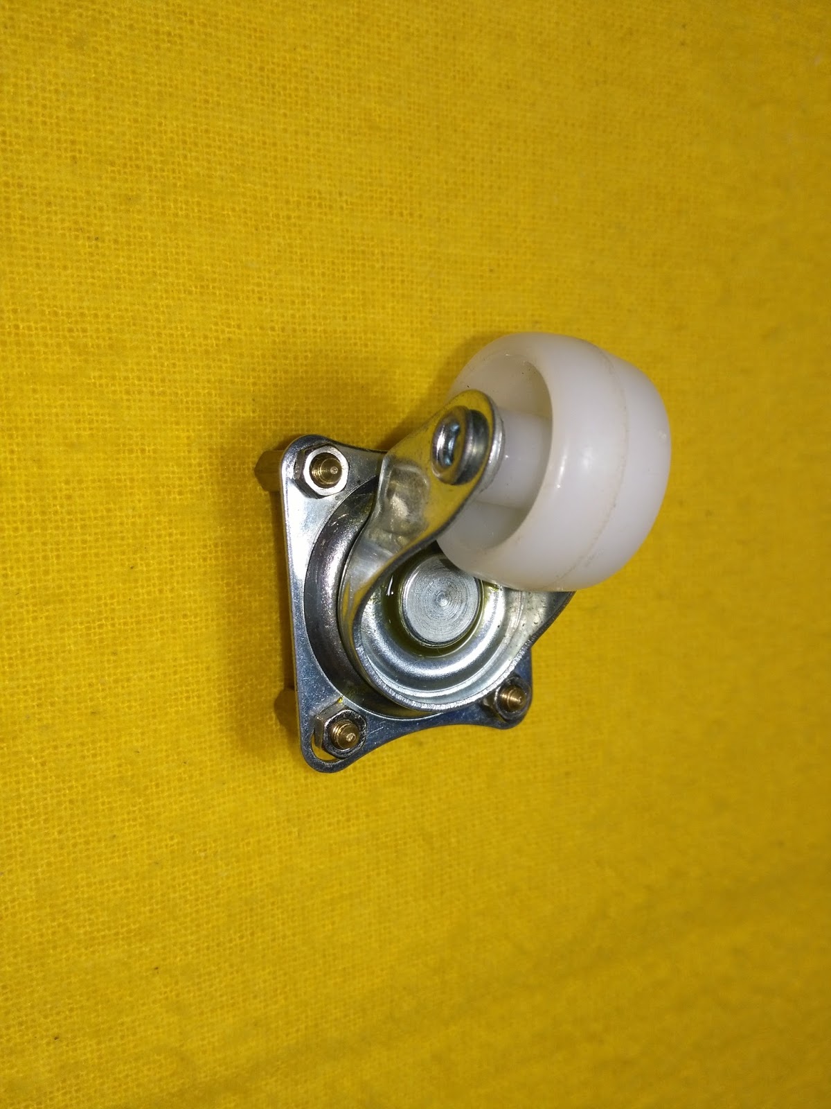 Como hacer un carrito a control remoto RF, en Protoboard y en Baquelita.