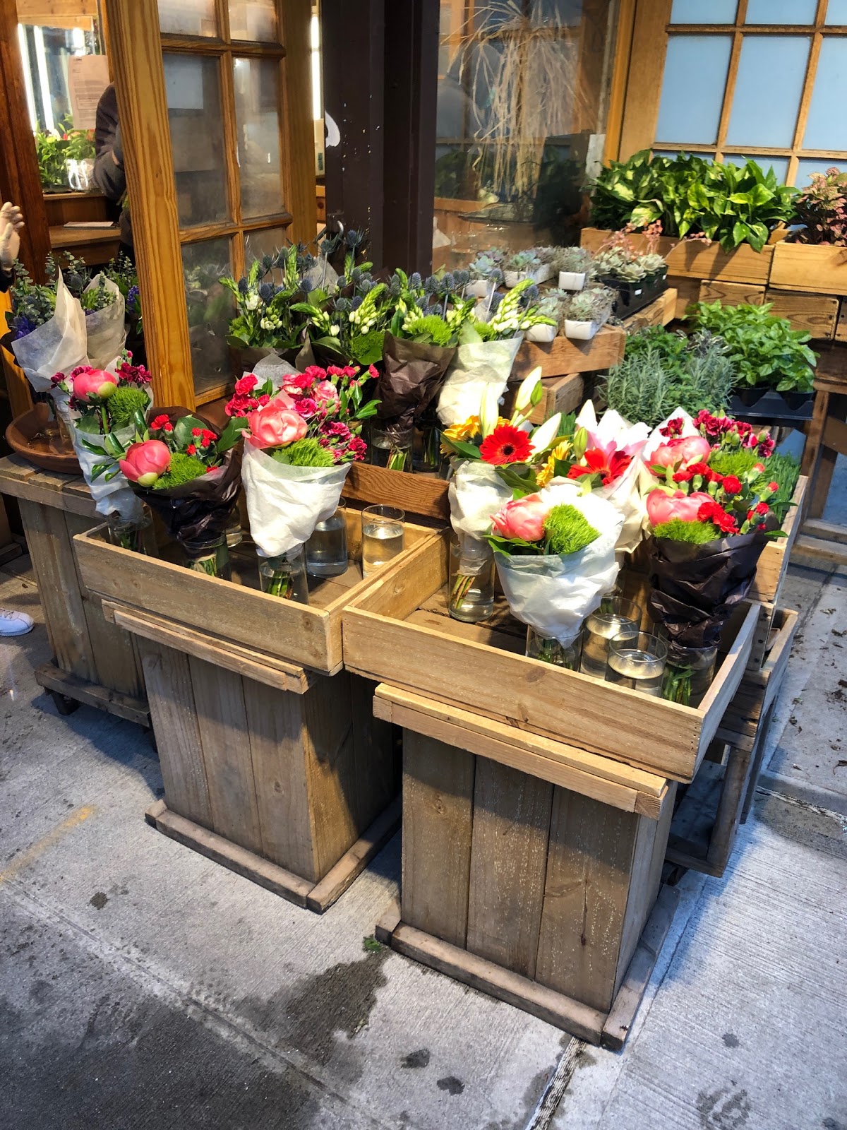 EV Grieve Sunny's Florist is open this weekend for Mother's Day