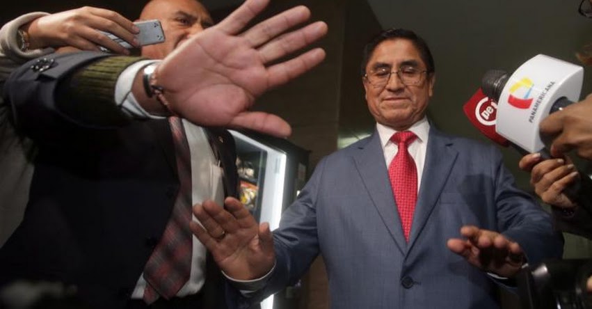 CÉSAR HINOSTROZA: Exjuez que absolvió a sentenciado por violar a menor, ahora recurre a Tribunal de Derechos Humanos para evitar extradición CÉSAR HINOSTROZA: Exjuez que absolvió a sentenciado por violar a menor, ahora recurre a Tribunal de Derechos Humanos para evitar extradición