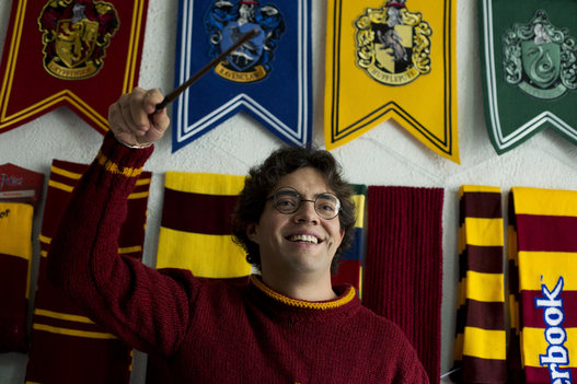 Mexicano entra para o livro do Guinness World Records por ter a maior coleção de 'Harry Potter' | Ordem da Fênix Brasileira