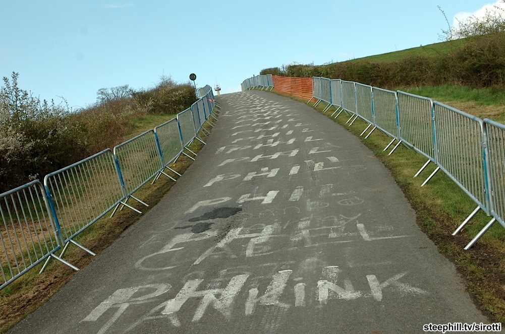 CYCLING & DRINKIN CÔTE DE LA REDOUTE.